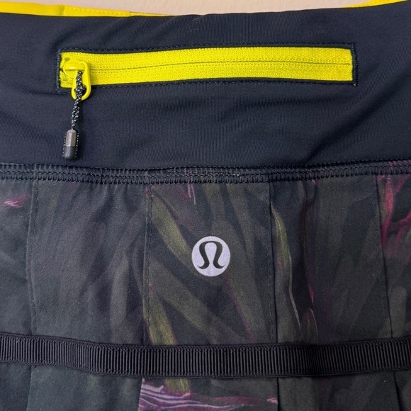 RARE Lululemon Pace Setter Skirt Floral Midnight Iris Multi Black Size 2 Reg - Picture 12 of 14